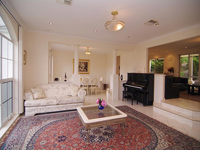 9 Banes Street, Coromandel Valley SA 5051