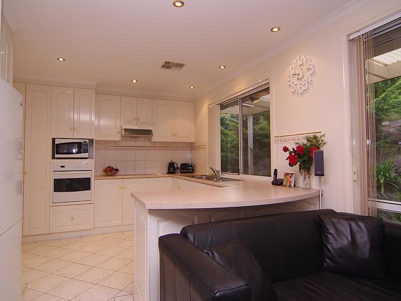 9 Banes Street, Coromandel Valley SA 5051