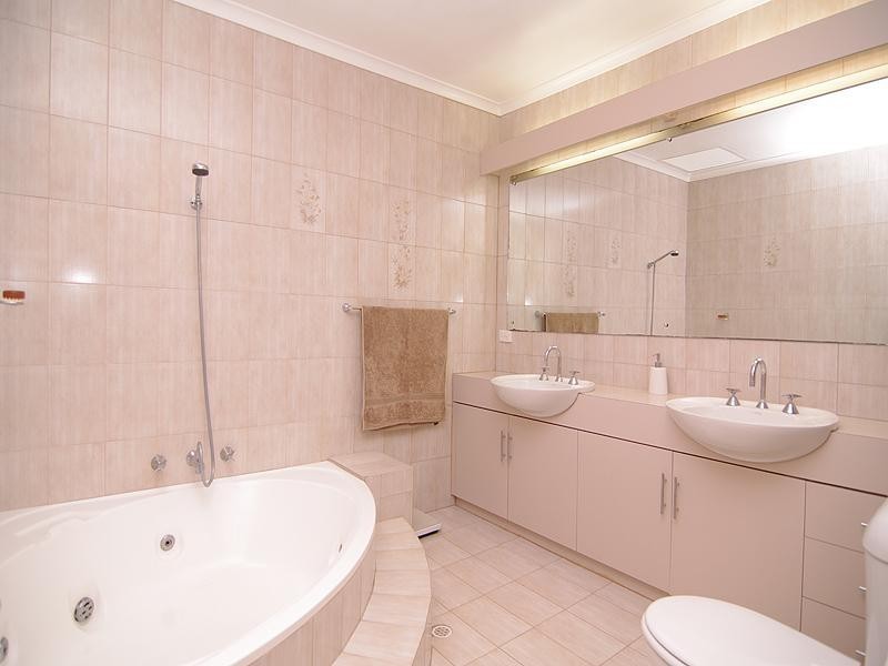 3 Monalta Drive, Belair SA 5052