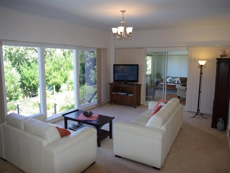 98 Shepherds Hill Road, Bellevue Heights SA 5050