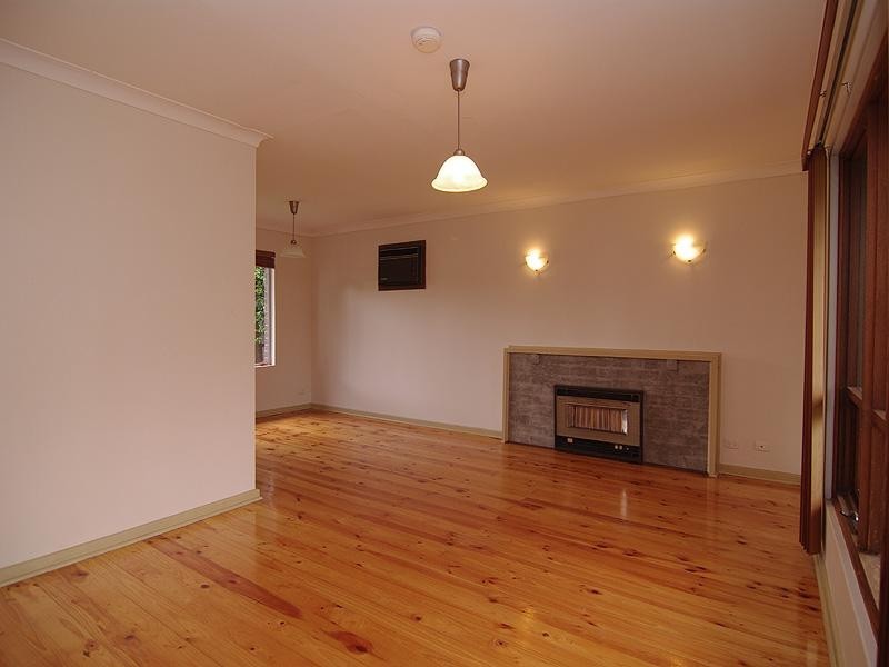 13 Ebor Crescent, Aberfoyle Park SA 5159