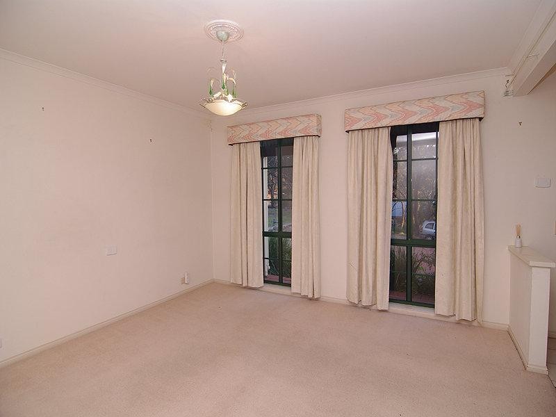 4 Yalpara Street, Eden Hills SA 5050