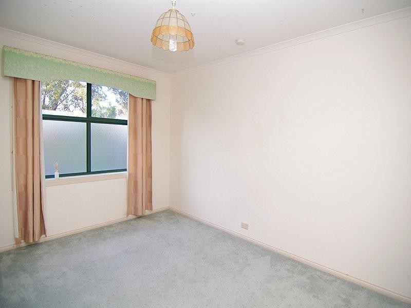 4 Yalpara Street, Eden Hills SA 5050