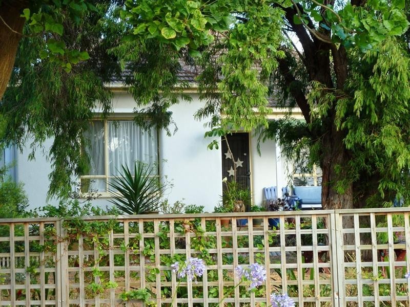 9 Sherlock Road, Kingston Park SA 5049