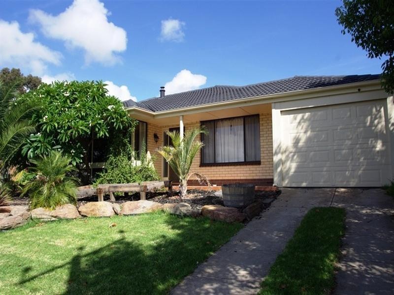 6 Trinidad Way, Happy Valley SA 5159