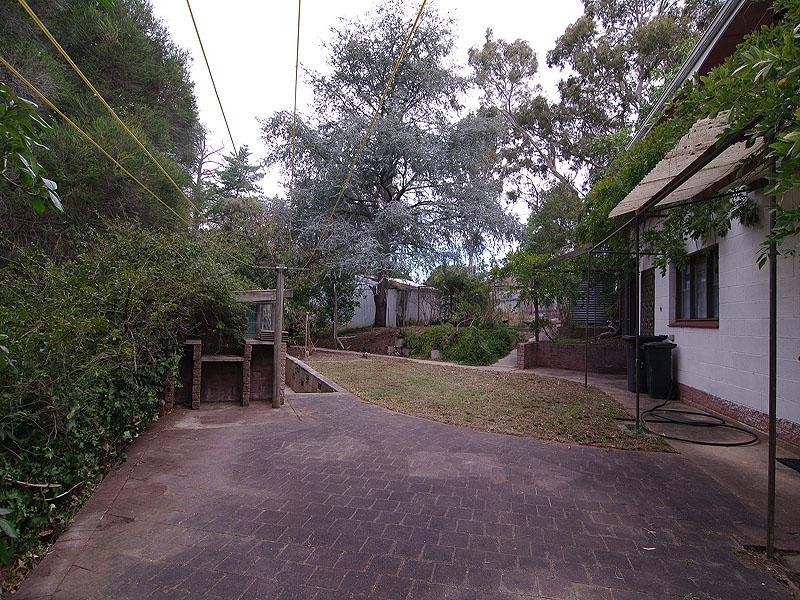 2 Boronia Avenue, Coromandel Valley SA 5051