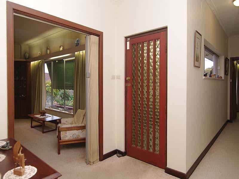 28 Hillcrest Drive, Eden Hills SA 5050