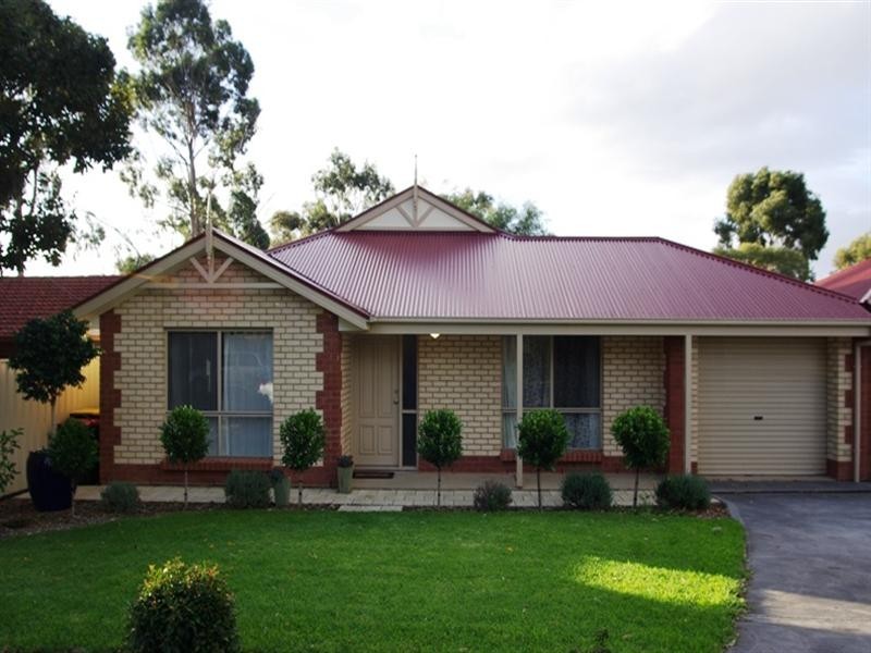 8 Berlin Terrace, Aberfoyle Park SA 5159