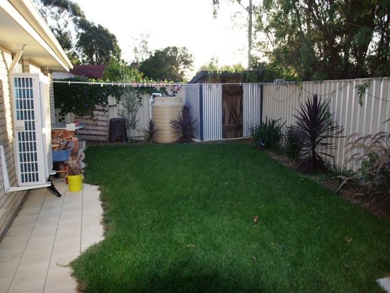 8 Berlin Terrace, Aberfoyle Park SA 5159