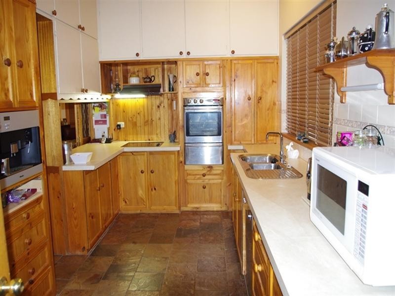 1 Gannet Avenue, Glenalta SA 5052