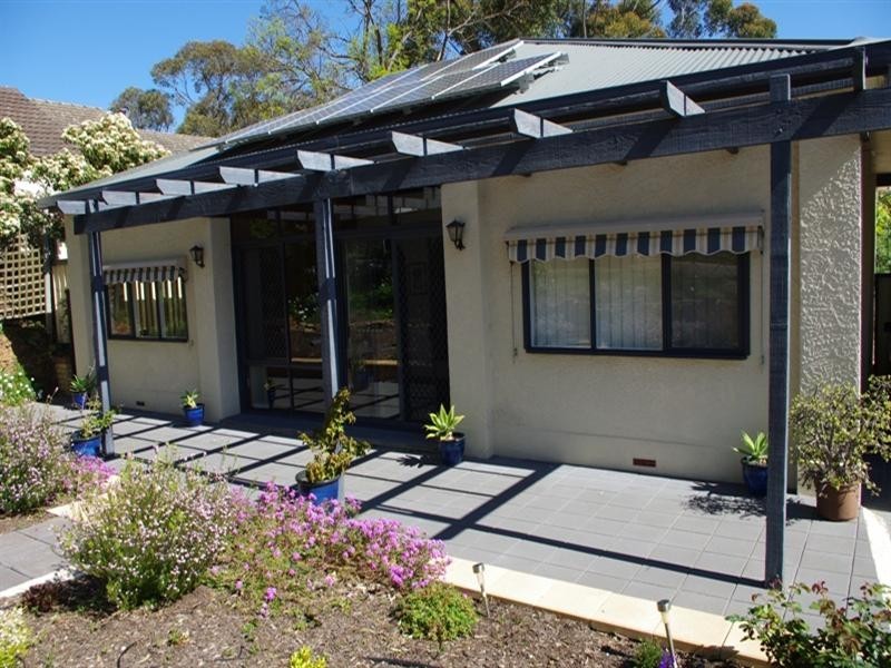 11 Euro Avenue, Eden Hills SA 5050