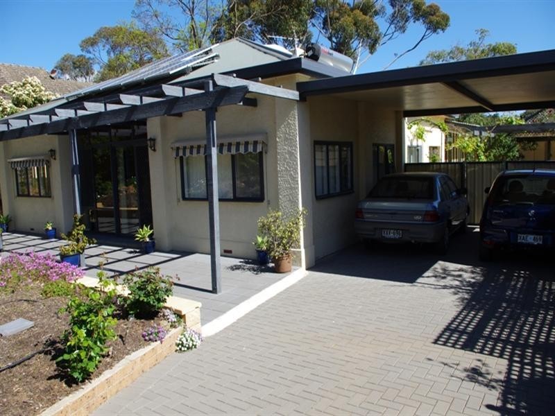 11 Euro Avenue, Eden Hills SA 5050