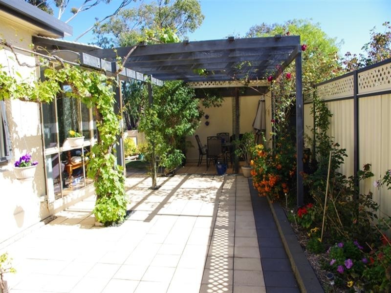 11 Euro Avenue, Eden Hills SA 5050