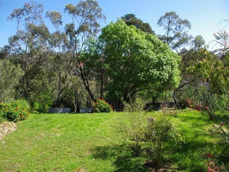 11 Euro Avenue, Eden Hills SA 5050