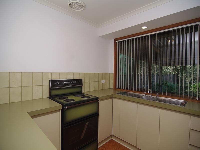 5 Newport Crescent, Aberfoyle Park SA 5159