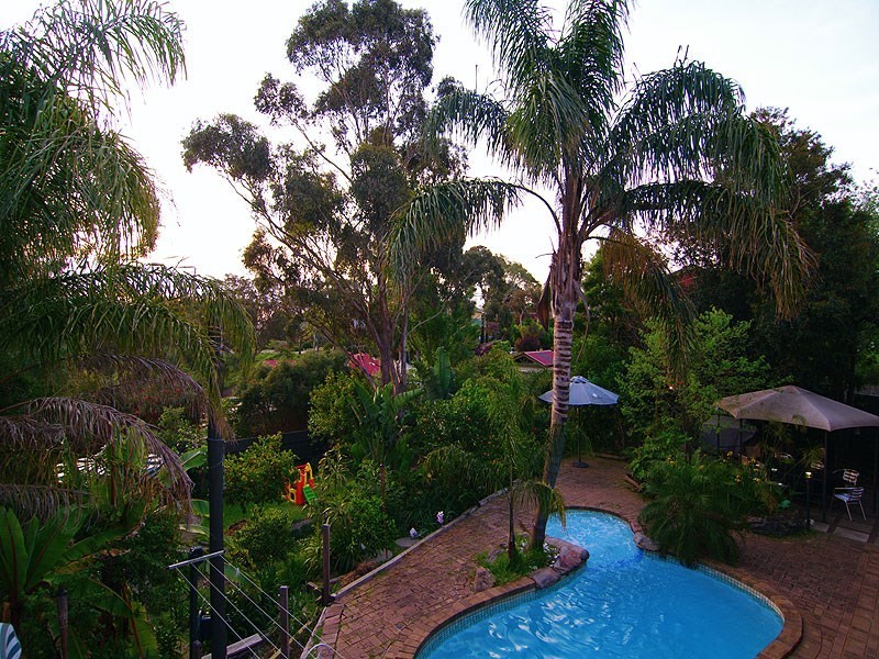 4 St Georges Terrace, Bellevue Heights SA 5050