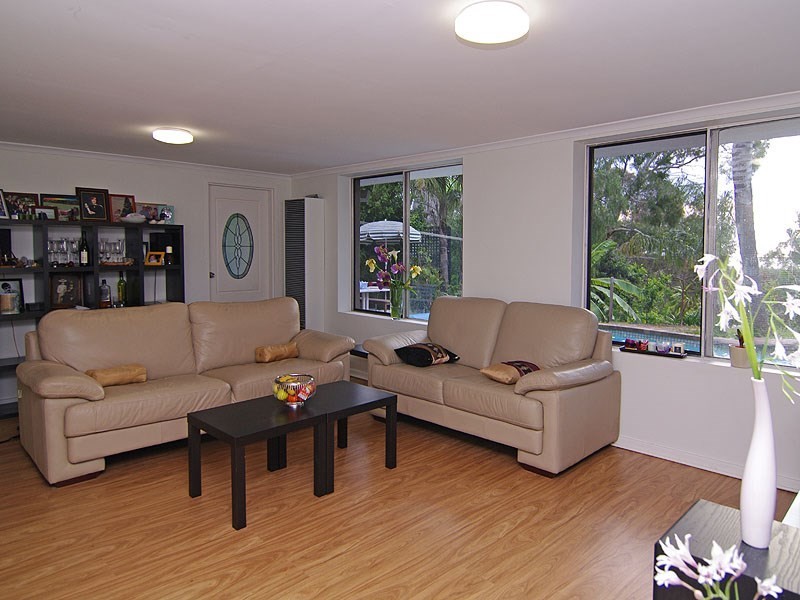 4 St Georges Terrace, Bellevue Heights SA 5050