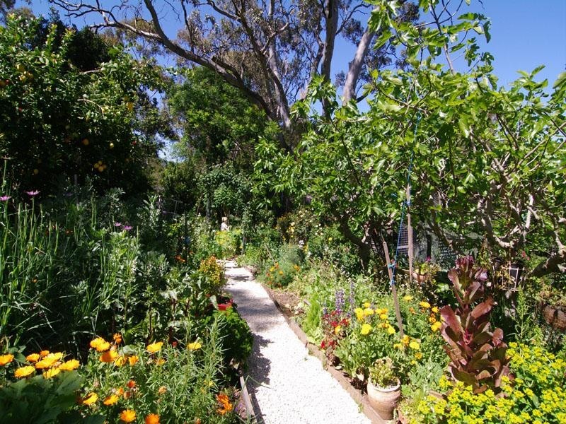 34 Monalta Drive, Belair SA 5052