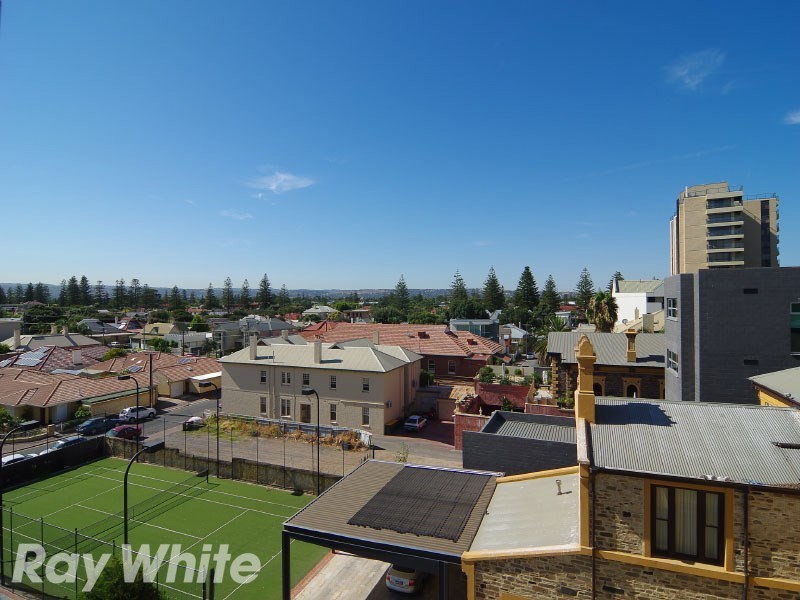 46/13 South Esplanade, Glenelg SA 5045