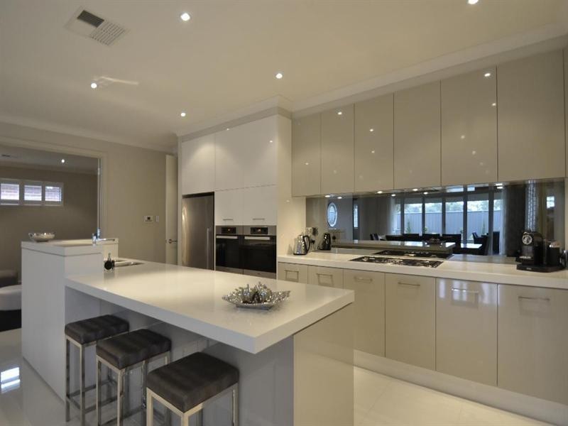 32 Brookman Crescent, Craigburn Farm SA 5051