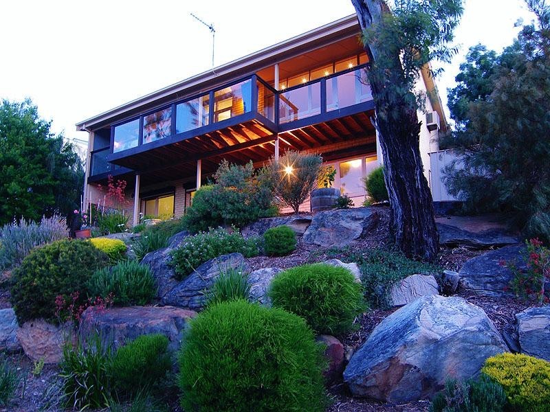 3 Depindo Drive, Eden Hills SA 5050