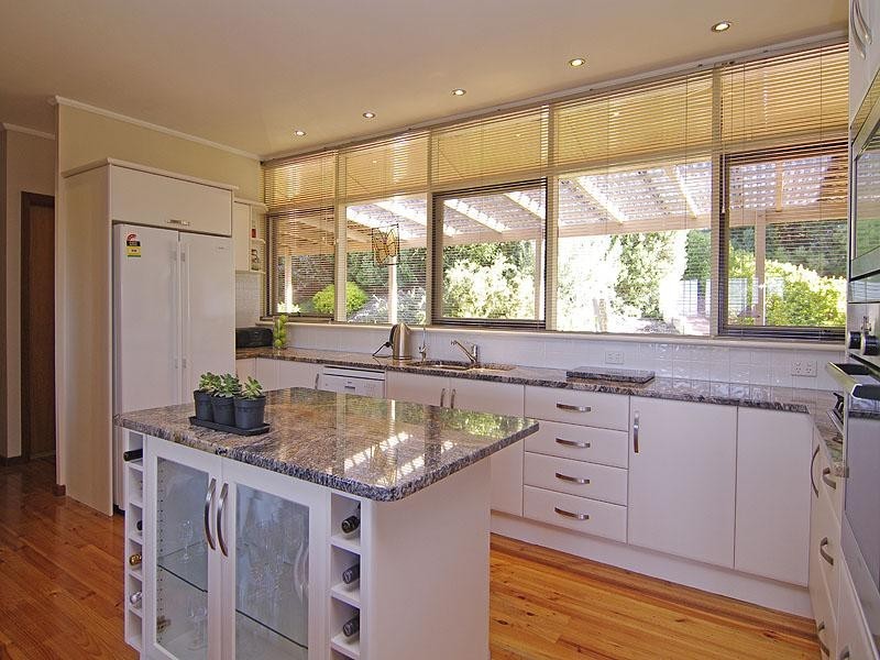 3 Depindo Drive, Eden Hills SA 5050