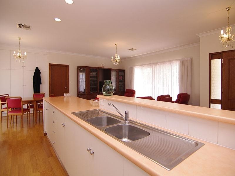 58 Price Avenue, Lower Mitcham SA 5062