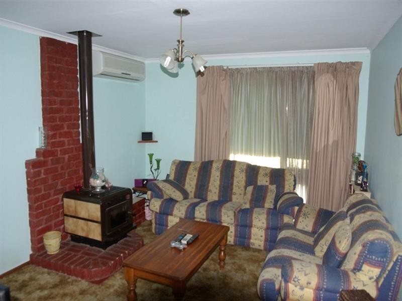 8 Lambert Street, Morphett Vale SA 5162