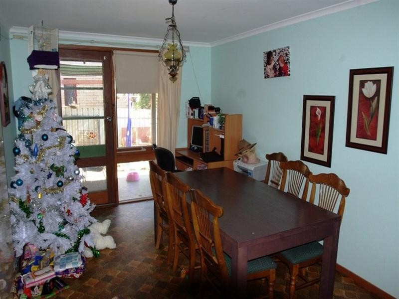 8 Lambert Street, Morphett Vale SA 5162