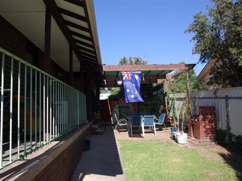 8 Lambert Street, Morphett Vale SA 5162