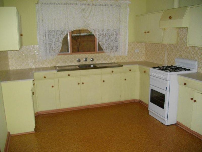 35 York Avenue, Clovelly Park SA 5042