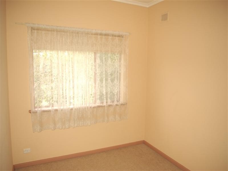 35 York Avenue, Clovelly Park SA 5042