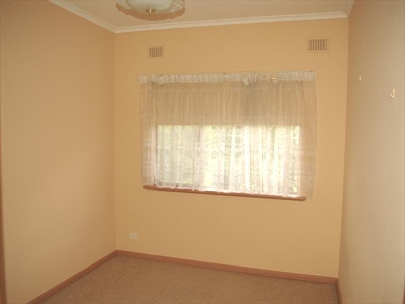 35 York Avenue, Clovelly Park SA 5042