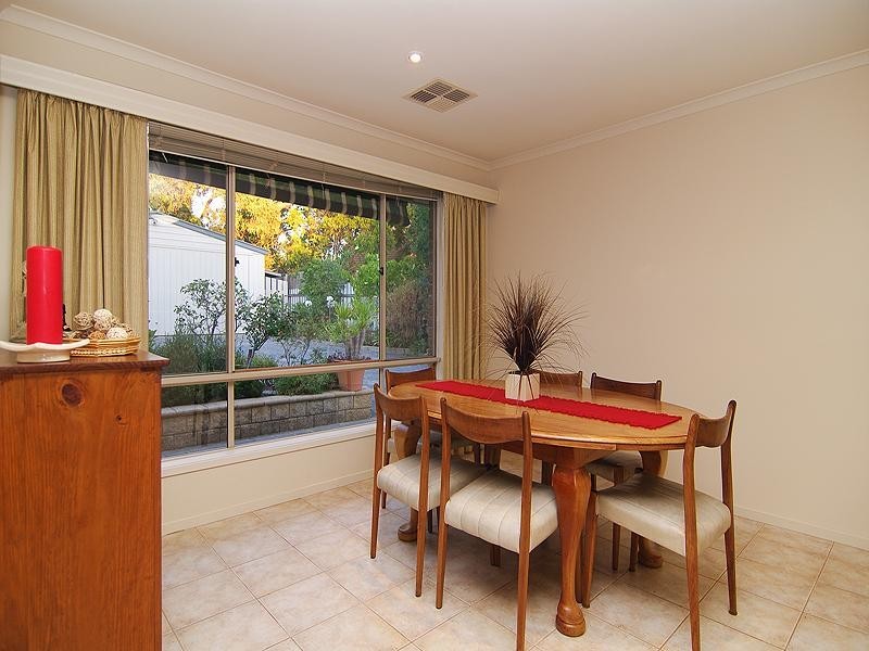 6 Parham Road, Eden Hills SA 5050