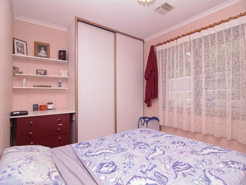 4 Domain Street, Moana SA 5169