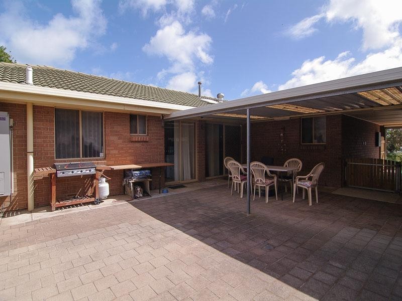 4 Domain Street, Moana SA 5169