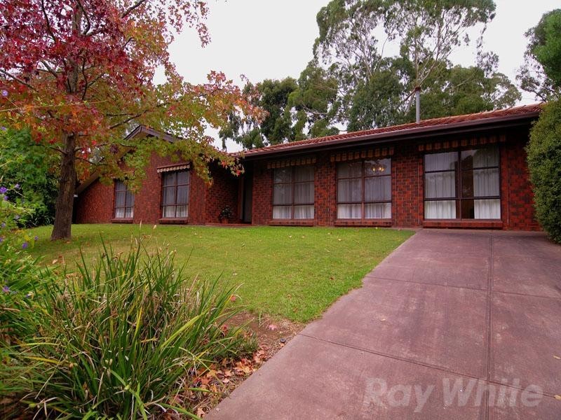 3 Sandow Crescent, Coromandel Valley SA 5051