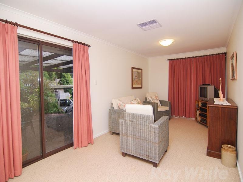 3 Sandow Crescent, Coromandel Valley SA 5051