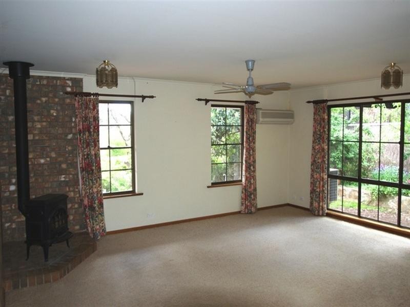 15 Lindsay Terrace, Belair SA 5052