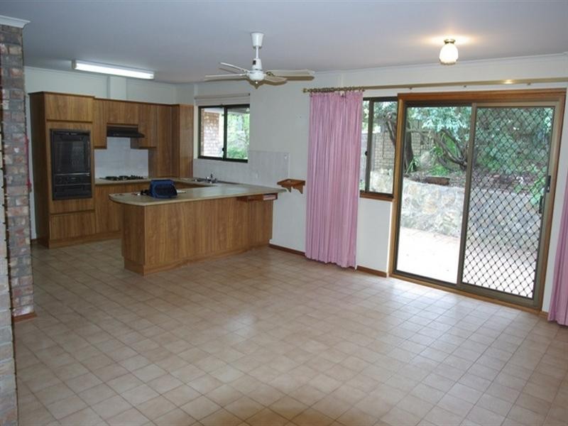 15 Lindsay Terrace, Belair SA 5052