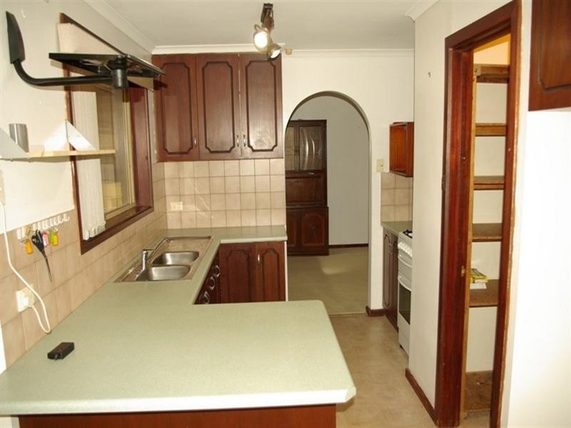 11 Simon Court, Aberfoyle Park SA 5159