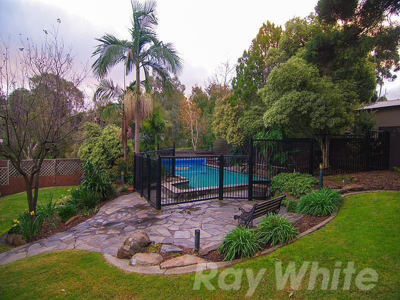 33 Monalta Drive, Belair SA 5052