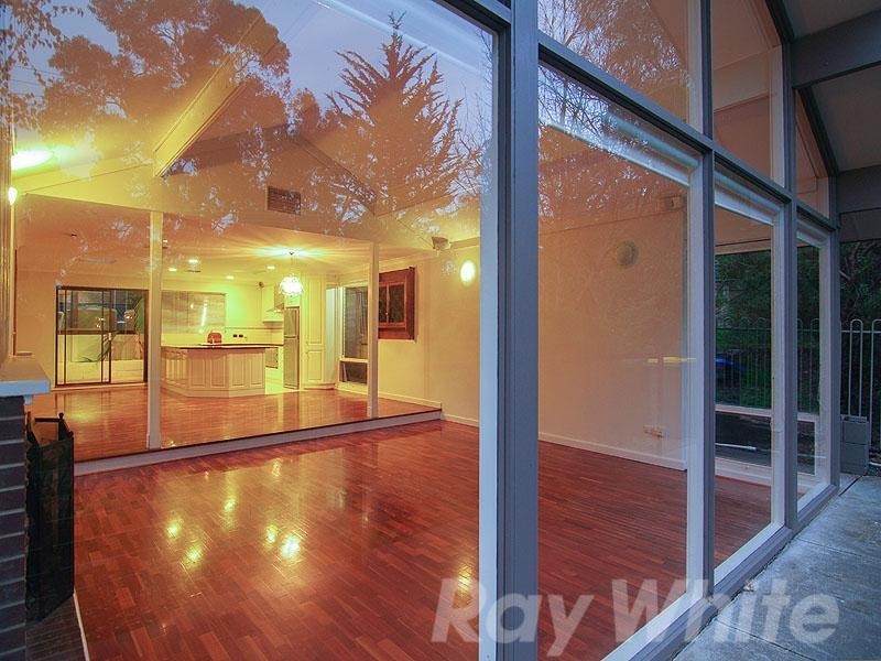 33 Monalta Drive, Belair SA 5052