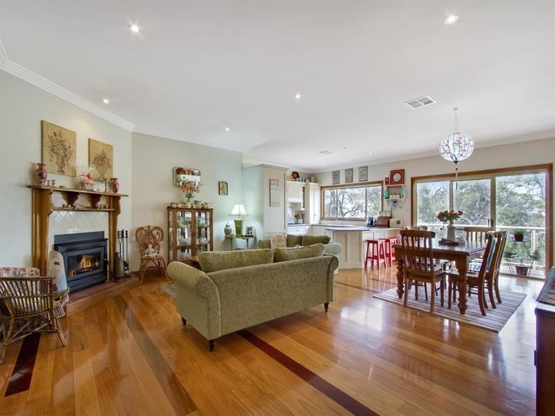 331 Lieutenant Bowen Drive, Bowen Mountain NSW 2753