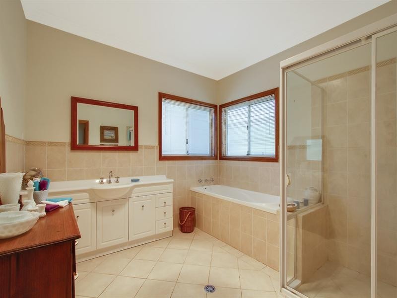 331 Lieutenant Bowen Drive, Bowen Mountain NSW 2753