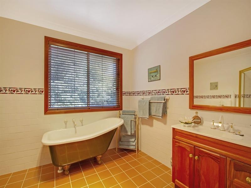 1 Don Street, Kurrajong Heights NSW 2758