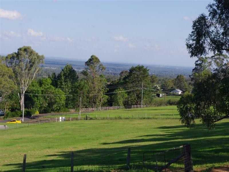 42 Cabbage Tree Road, Grose Vale NSW 2753