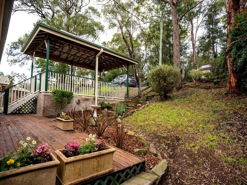 11 Waratah Street, Bowen Mountain NSW 2753