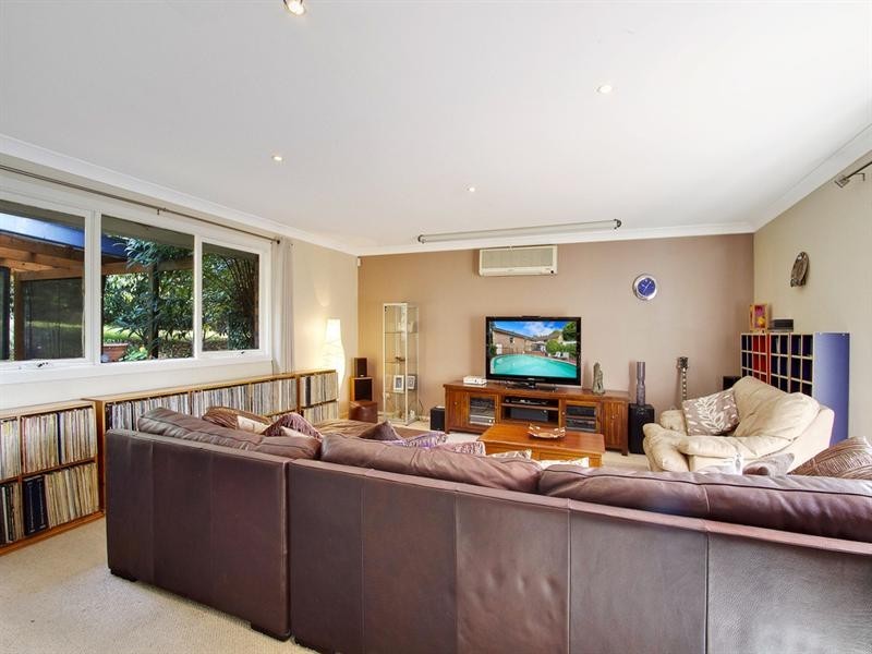 37 Robertson Street, Kurrajong NSW 2758