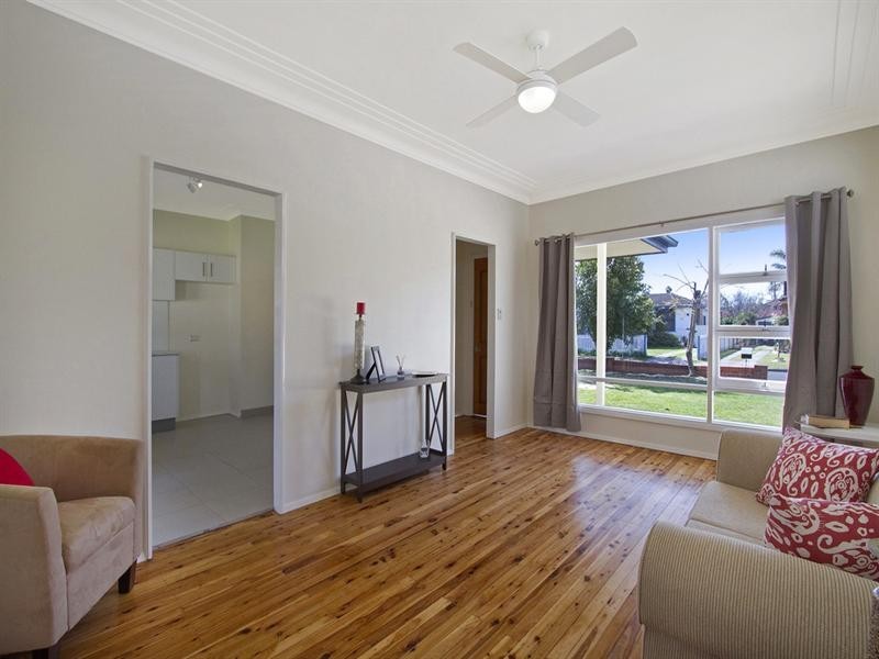 8 Conrad Street, Richmond NSW 2753